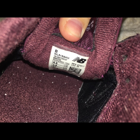 New Balance Shoes - Picture 2 of 4